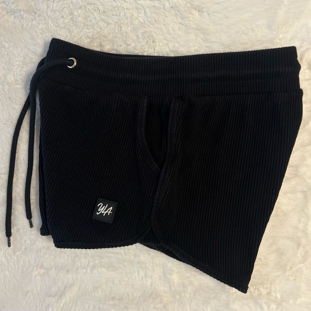 YoungLA ribbed pocket shorts